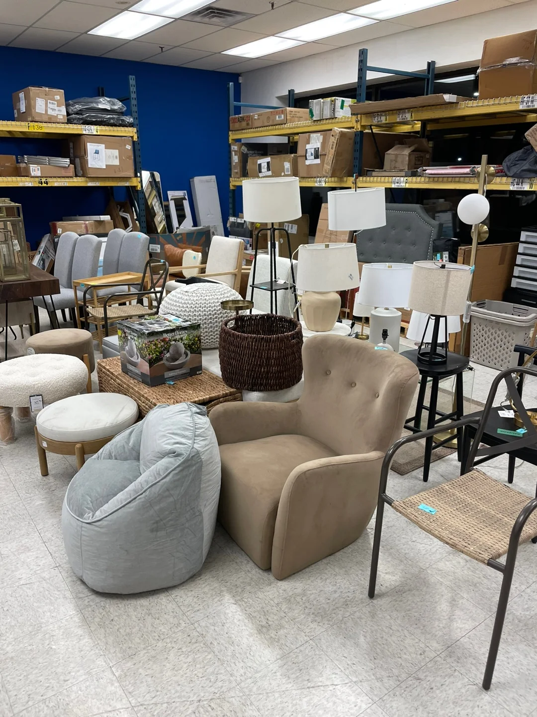walmart furniture & decor pallet 505 unit mixed lot
